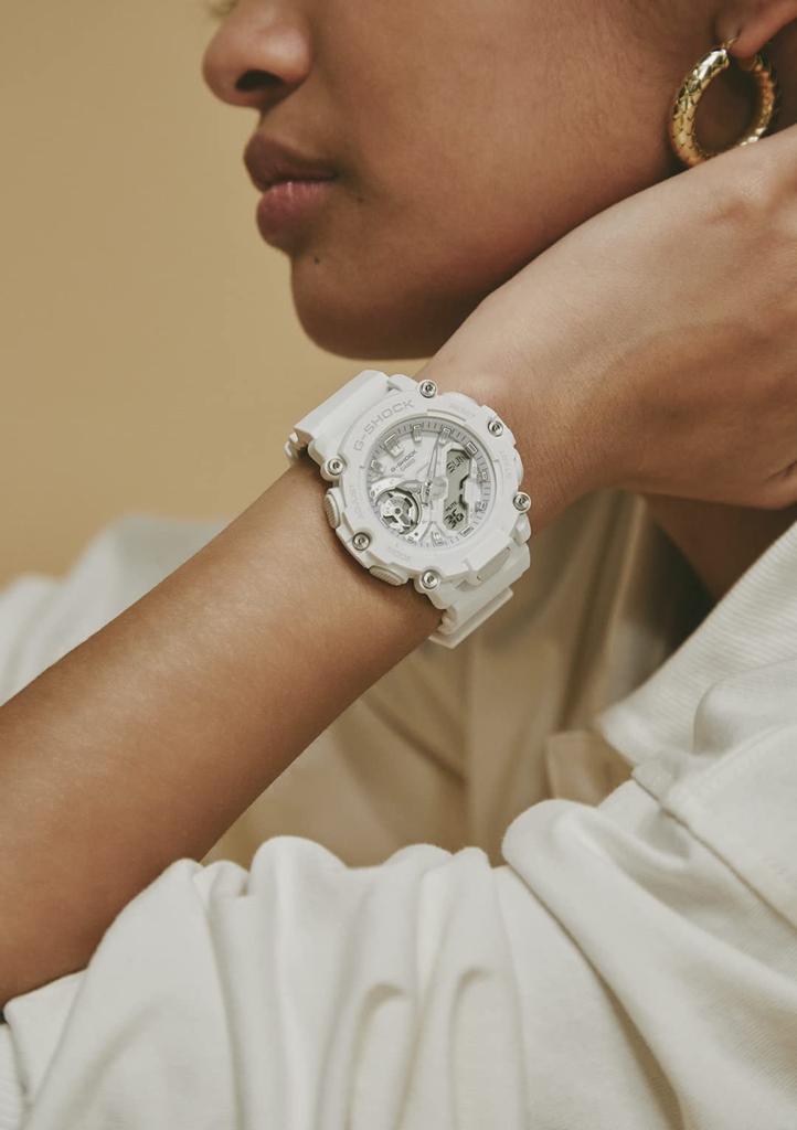 Модель часов Белый [Casio] G-Shock [] Средний размер GMA-S2200M-7AJF Женские