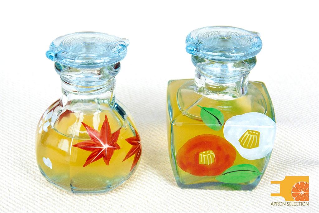 Yagi Kaiho Kaiho Kiln Kyoto-style Painted Glass Soy Sauce Dispenser, Square, Mini, In a Presentation Box (Unkin)