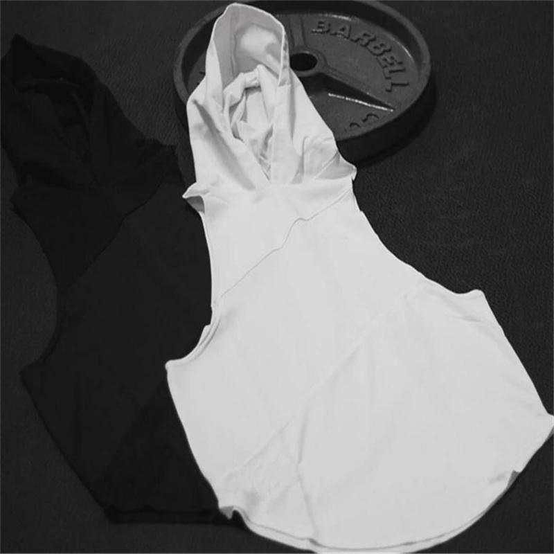 Muscleguys Беговые жилеты с капюшоном Летняя мужская одежда для зала Хлопковая лоскутная сетчатая фитнес-майка без рукавов Бодибилдинг Стрингер Майки