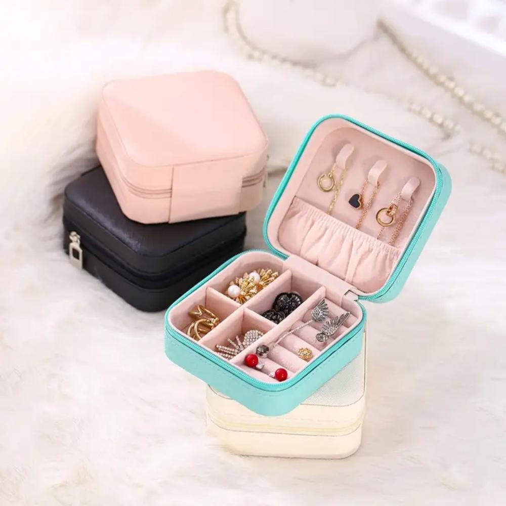 Portable jewelry travel box - Mini organizer jewelry storage box for necklaces, earrings and rings, suitable for girls and ladie