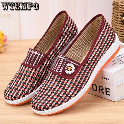 Весенне-осенние старые тканевые туфли в Пекине, женские нескользящие повседневные женские тканевые туфли с мягкой подошвой среднего возраста, туфли для мам на плоской подошве