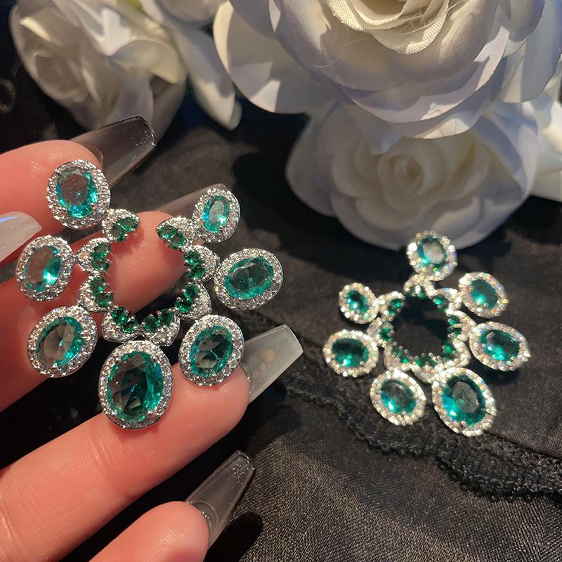 Elegant High-End Round Stud Earrings Big Flower Earrings Ruby Micro-Set Jewelry Trend