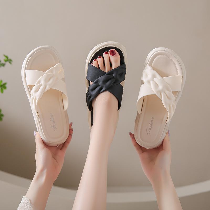 New Summer Fashion Flat Non-Slip Simple Women's Slippers