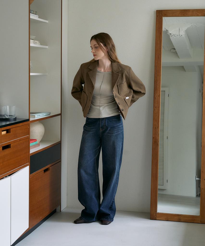 DEHEVE Herringbone Tailored Wool Crop Jacket [Camel]