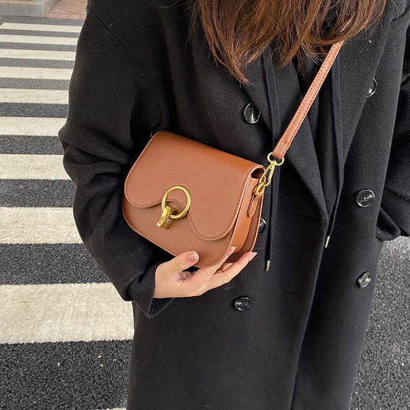 Винтажная маленькая сумка через плечо с клапаном из искусственной кожи, модная осенняя однотонная универсальная сумка через плечо