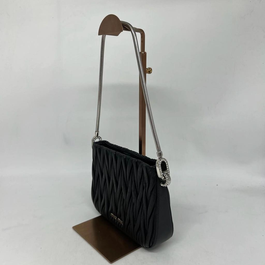 [Pre-Owned] Sassy Silver Logo Pleated Soft Lambskin Tote Bag Medium - Excellent #1RXHS03