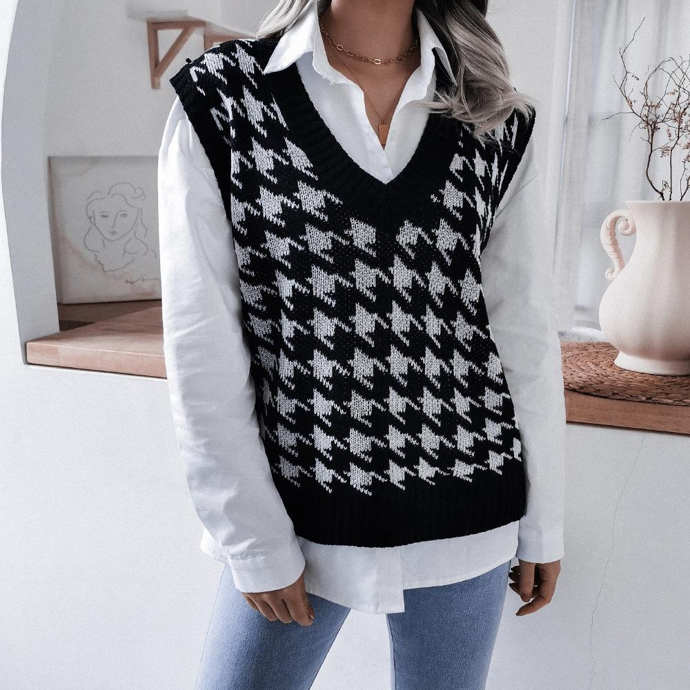 Women's Autumn and Winter V-neck Chibi Check Casual Loose Knitted Sweater Vest