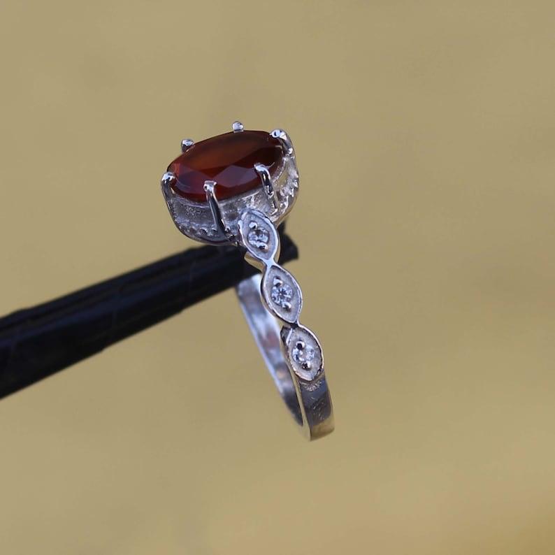 Кольцо с гессонитовым гранатом Кольцо с оранжевым камнем Кольцо из стерлингового серебра 925 пробы Кольцо с драгоценным камнем Кольцо ручной работы Обручальное кольцо Кольцо с овальным камнем Подарок для нее