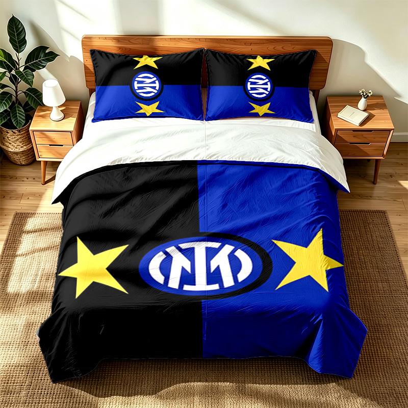 FC Internazionale Milano (1) 3pc set suitable for master bedrooms soft and comfortable an ideal gift for family and friends Includes one duvet cover a
