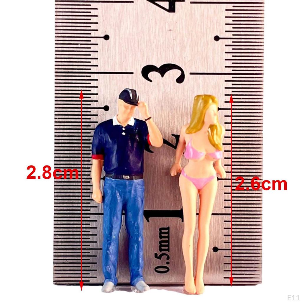 2 Pieces 1/64 People Figures Set Layout S Scale DIY Projects Micro Landscape Movie Props Resin