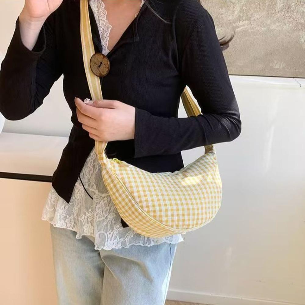 Adjustable Strap Nylon Crossbody Bag Versatile Dumpling Bag Sweet Plaid Shoulder Bag Outdoor