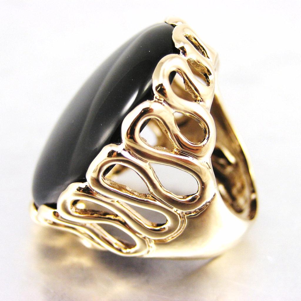 Позолоченное кольцо с ониксом "Oracle"