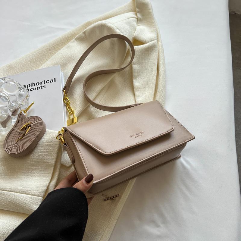 Зеленые сумки через плечо с клапаном для женщин 2024 Зимняя дизайнерская модная тенденция Маленькая кожаная сумка через плечо Сумки и кошельки