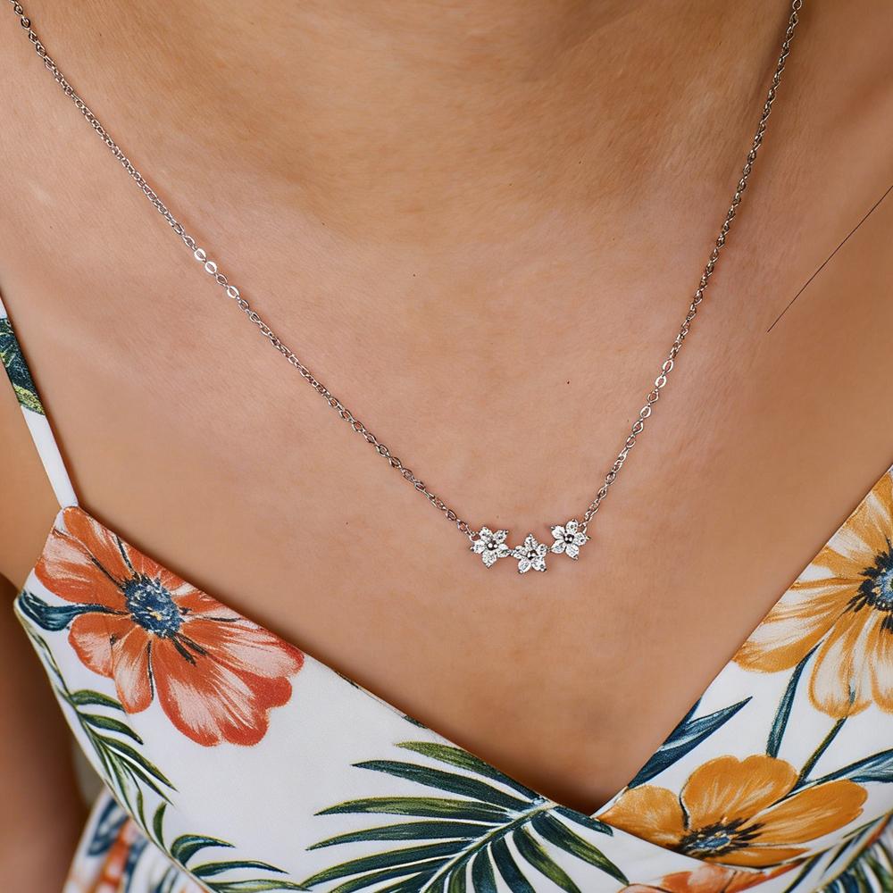 Exquisite Gold Filled Moissanite Flower Pendant Necklace for Women Gift Cute Necklaces Certificate
