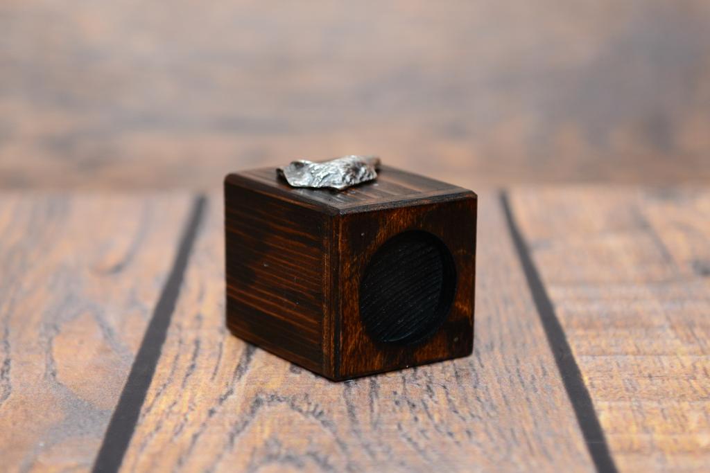 Deerhound, Scottish Deerhound – Wooden candle holder with a dog, a unique souvenir after losing a dog | Art-Dog