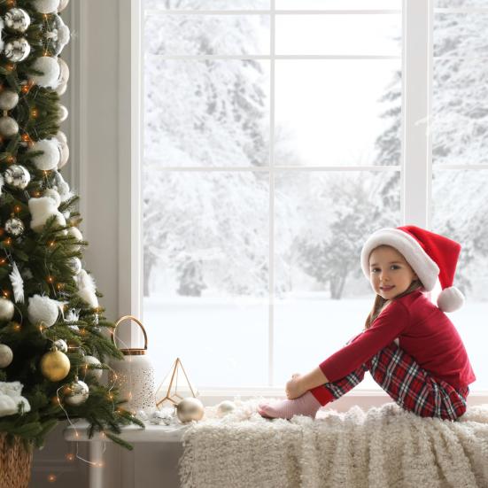 Комплект для изоляции окон. Изоляционная пленка для помещений. Прозрачная, устойчивая к разрыву. Простая установка. Утепляющее оконное покрытие. Полиэтиленовая изоляционная пленка.