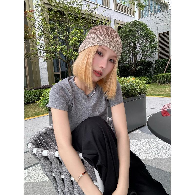 Черная вязаная шапка с пайетками женская осенне-зимняя k spice girl, подчеркивающая лицо, маленький головной убор, универсальная, подчеркивающая лицо, маленькая шапка-бини