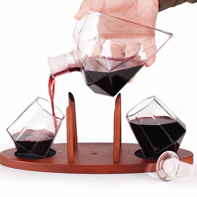 Globe Wine Decanter Set with 2 Glasses