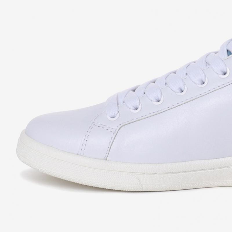 Fred Perry Кожаные кроссовки B721 с графическим лавровым логотипом
