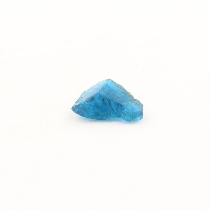 Pierres et Minéraux. Apatite bleu neon. 1.715 ct. Betroka, Anosy, Madagascar.