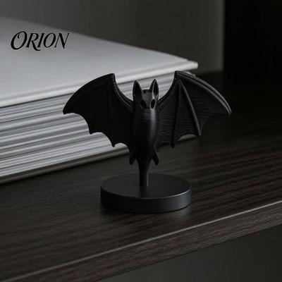 Темный Готический Декор для Дома 3D Печатная Статуэтка Черной Летучей Мыши, Фигурка со Стабильным Круглым Основанием, Хэллоуинский Орнамент Настольный для Дома, Обеденного Стола и Вечеринки,
