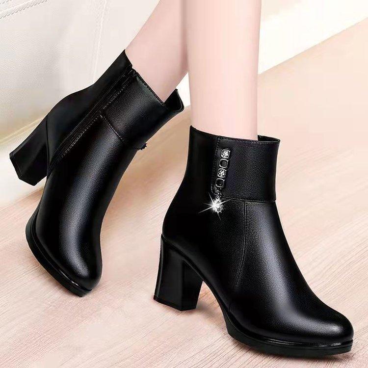 New Fashion Short Boots Women's Side Zipper High Heel Short Tube Middle-aged and Elderly Velvet Cotton Boots Warm Women's Leather Boots Autumn