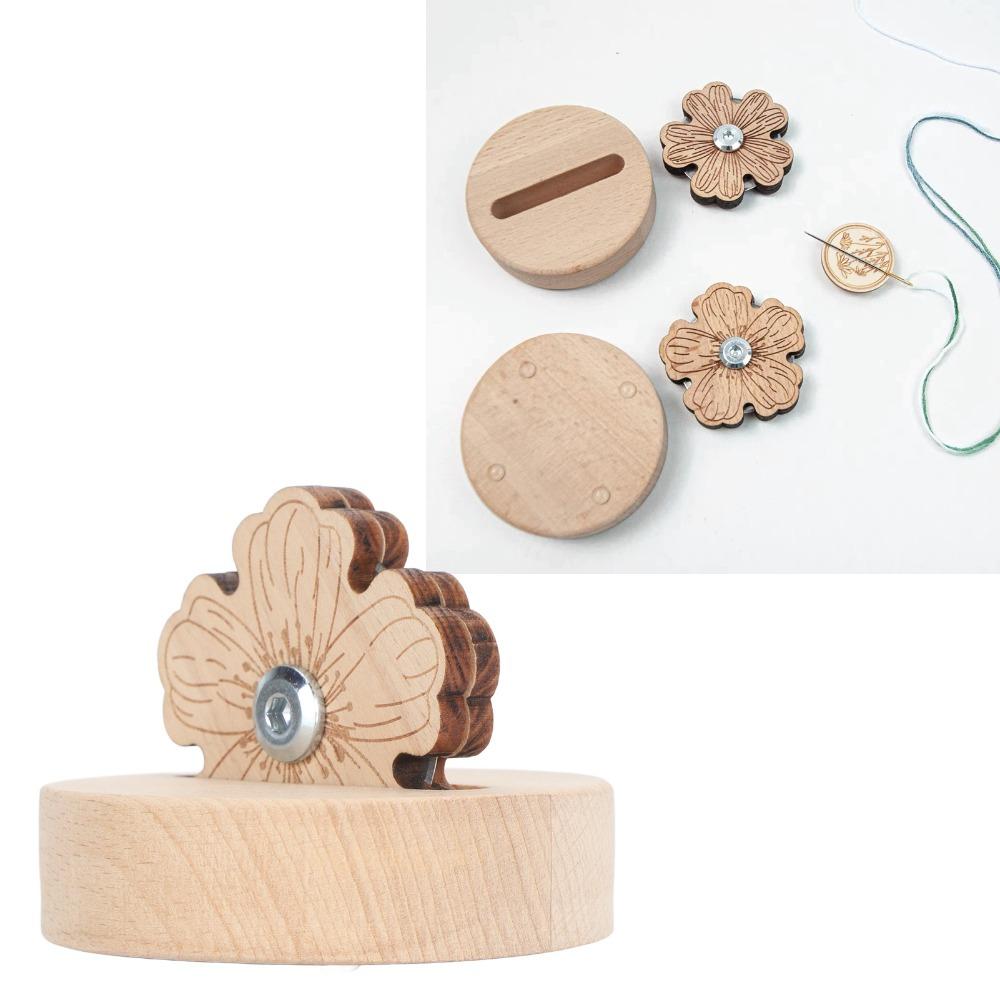Flower Shape Yarn Cutting Tool Beech Wood Sewing Tools Durable Thread Cutter DIY Crafts