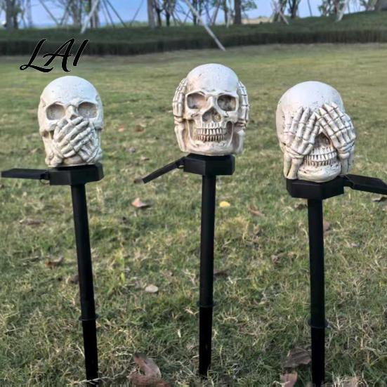 Weather Resistant Solar Garden Lamps Skull Light See Hear Speak No Evil Spooky Horror Scene Setup Props Waterproof LED Light with Stake for Halloween