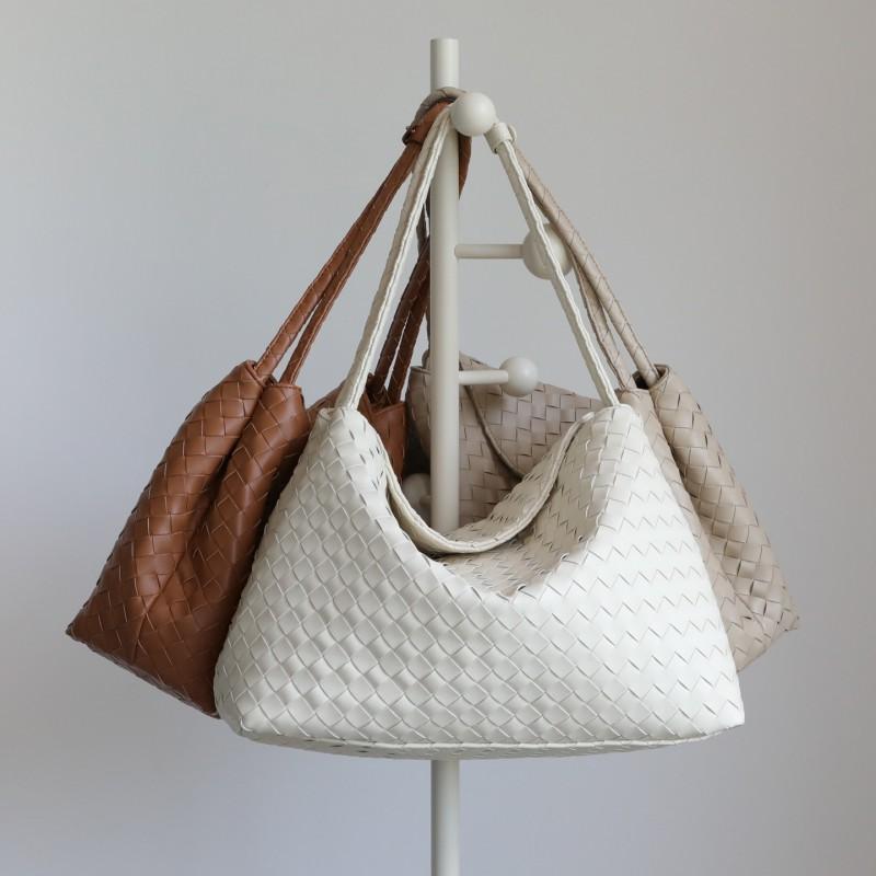 Large Vintage-Style Woven Tote Bag Women Soft Genuine Leather Shoulder Handbag Daily Commute Work
