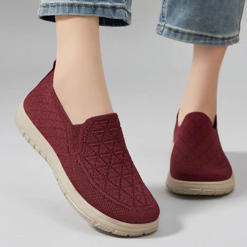 Весенние туфли Slip on Vulcanize для женщин 2025 г., дышащие сетчатые полые туфли на плоской подошве, удобные нескользящие повседневные туфли для мам