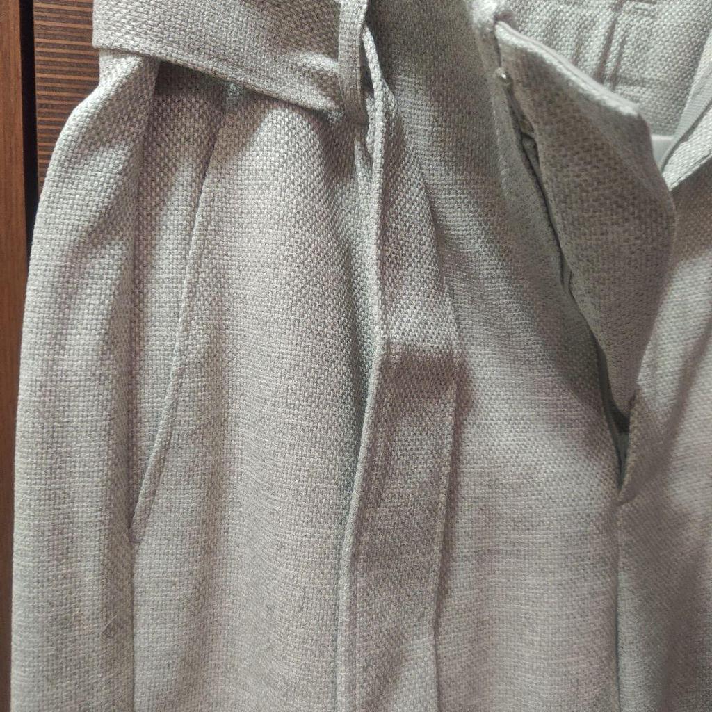 Used cropped pants