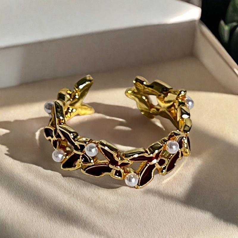 Blind Box Pair, Peach Blossom Dripping Oil Butterfly Ring, Medieval French Retro Niche Design, Light Luxury Ring For Women