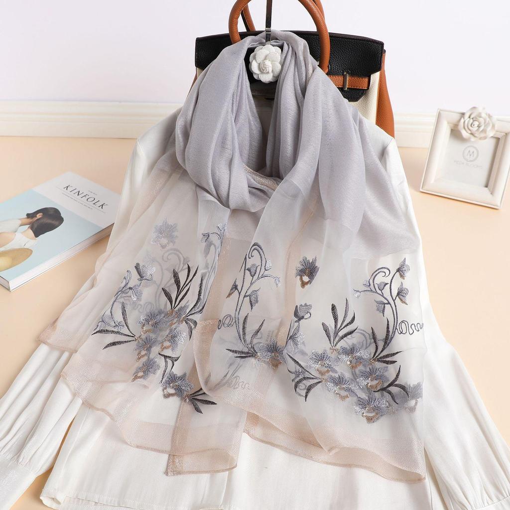 Элегантный шарф из шелка Mulberry - роскошная смесь, изысканный вышитый вручную цветок, сверхлегкий, очень универсальный - идеально подходит для весны и осени