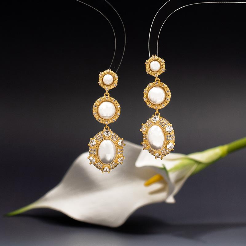 Модные легкие роскошные микро-инкрустированные серьги из циркония с геометрическим сращиванием круглого жемчуга, высококачественные украшения для ушей