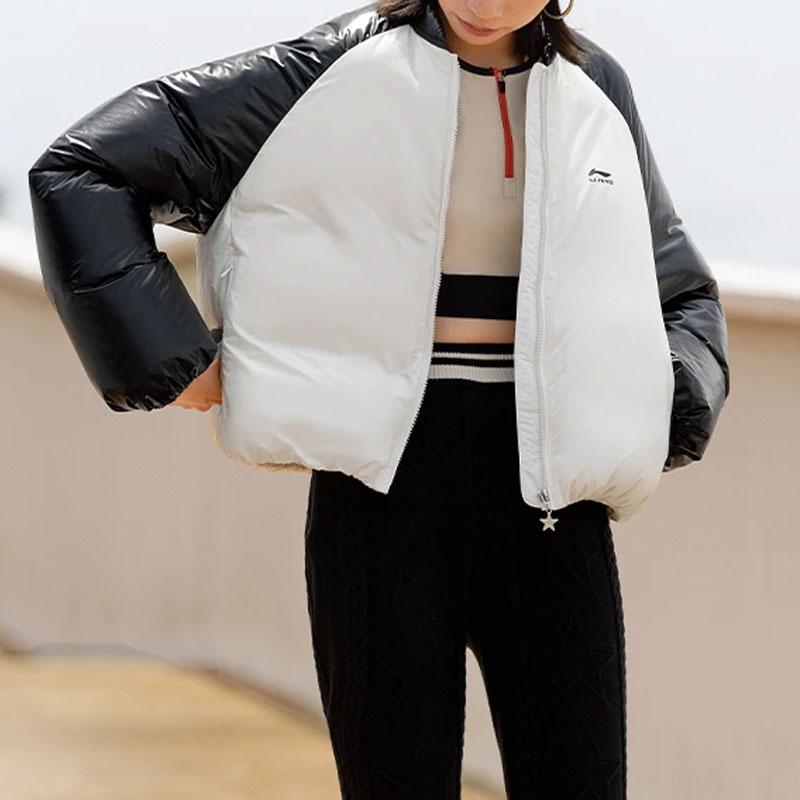 Li Ning Sports Lifestyle Series Color-blocked Stand Woollow Short Down Jacket Women Outwear Off-White Black AYMT368-1
