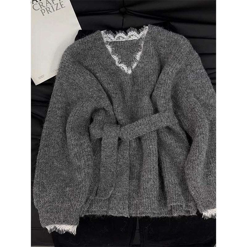 Französisches Spitzen-Patchwork V-Ausschnitt Zweiteiliger Grauer Pullover - Hochwertige Herbst/Winter Strickware für Damen