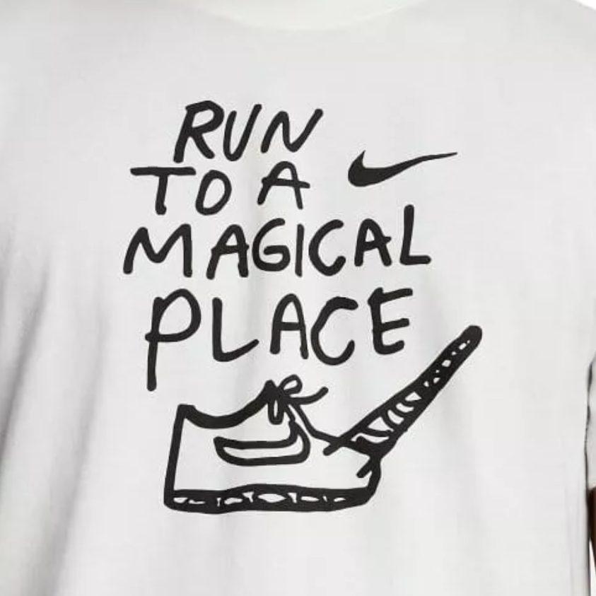 Nike Футболки мужские белые с круглым вырезом умеренного прямого кроя AO0650-133