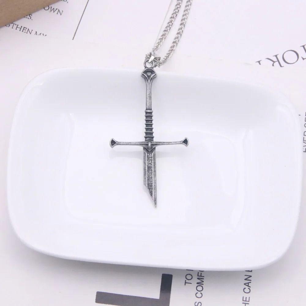 Металлическое ожерелье с подвеской в виде панк-меча, ожерелье в стиле ретро с панк-мечом, винтажное короткое ожерелье с мечом для мужчин
