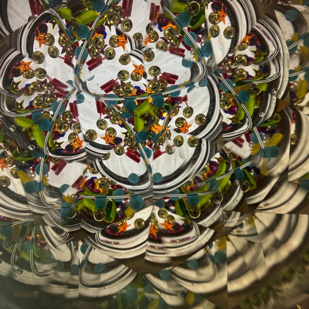 UNIQUE KALEIDOSCOPE, Liquid Kaleidoscope - Pure Kaleidoscope - Fashion Designer Gifts - Prismatic Kaleidoscope