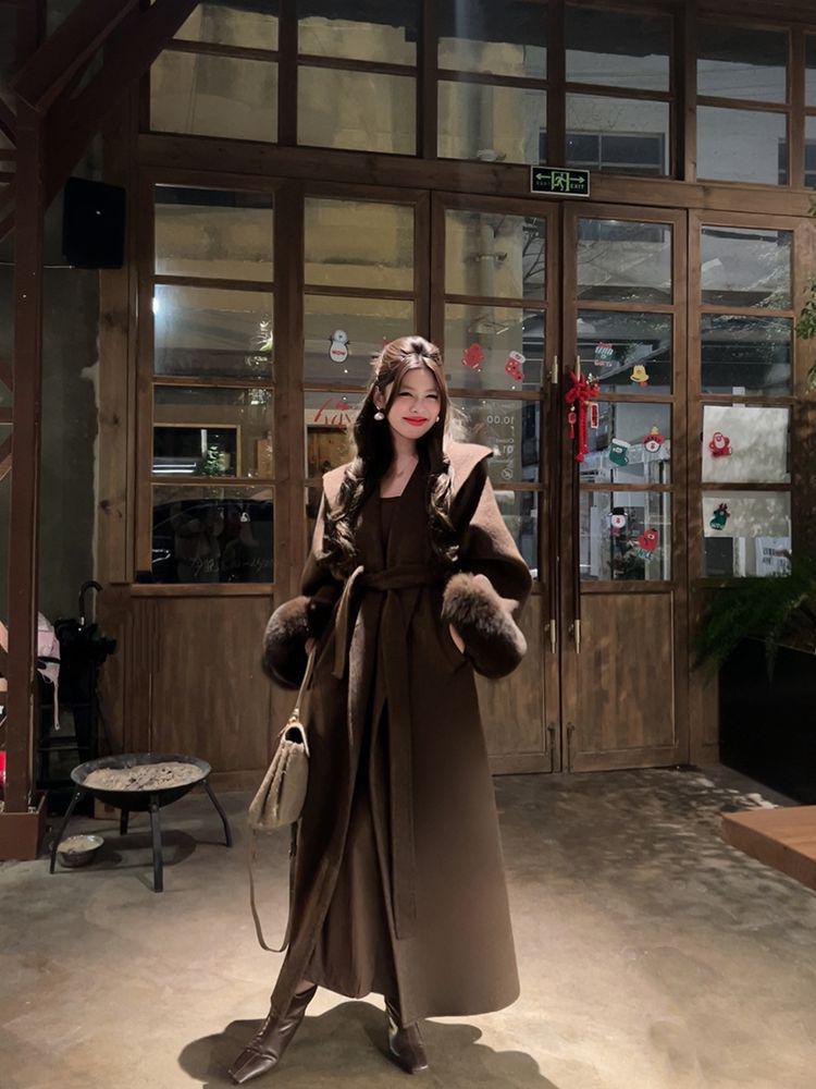 Шерстяное пальто в корейском стиле для миниатюрных женщин, Осень/Зима 2025, с меховыми рукавами – Высококачественная мода