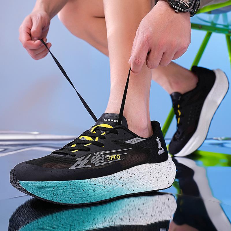 Summer breathable couple sports running shoes hollowed out daily commuting carbon plate thin mesh