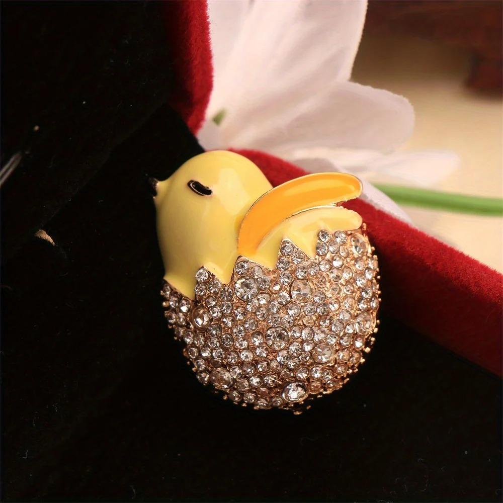 Alloy Baroque Brooch Vintage Brooch Jewelry Cute Chick Brooch Gift
