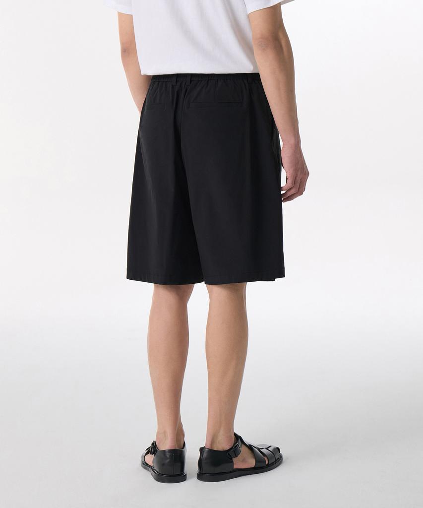 MUSINSA STANDARD Solotex One-Pleat Wide Comfort Elastic Waist Shorts [Black]