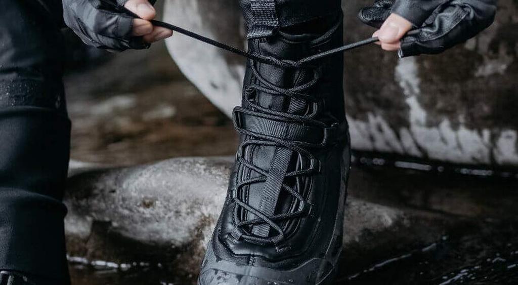 SHIMANO Fishing Shoes Rock Shore Wet Boots Water Drain Pin Felt Black 25cm FS-080U