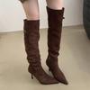 Маленький мужчина на высоком каблуке, высокие сапоги-чулки, осень и зима, новые нишевые, ретро замшевые тонкие сапоги, сапоги до колена, сапоги-рыцари, высокие сапоги