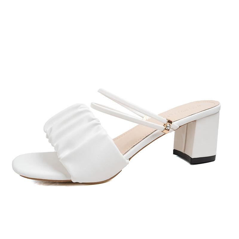 Классические сандалии для женщин 2024 Новая летняя мода Толстые каблуки с фееричным стилем для верхней одежды, Горячо продаваемая женская обувь больших размеров