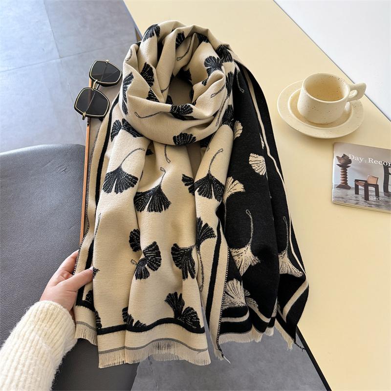 Fashion Winter Warm Cashmere Shawl Scarf for Women Design Neckerchief Pashmina Head Scarves Wrap Femal Poncho Echarpe Bandana