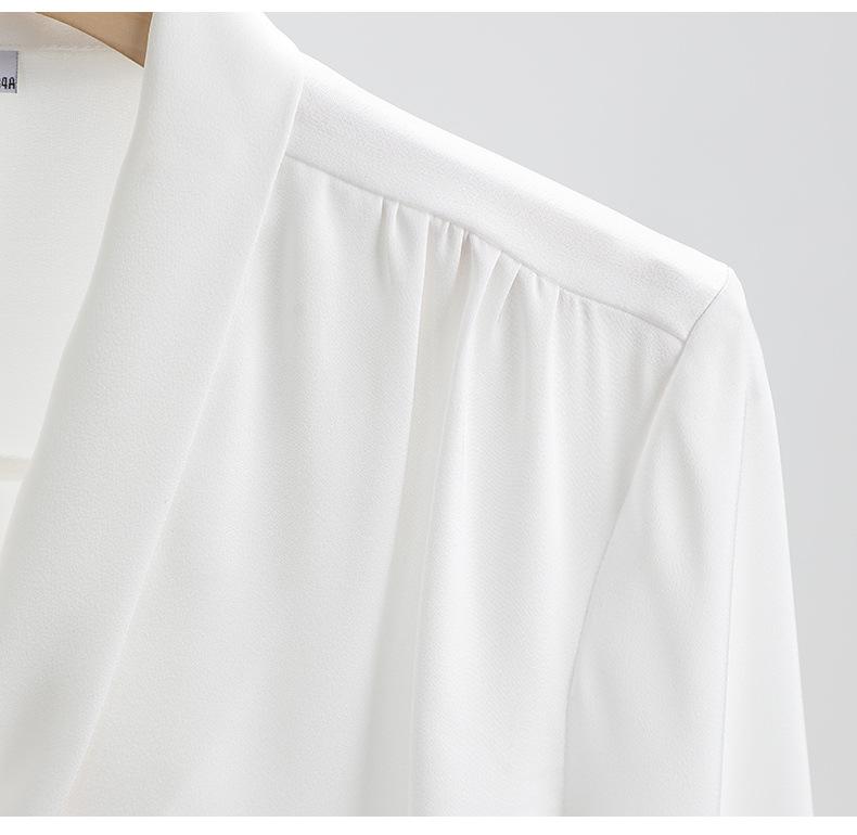 Весна 2024 Женская блузка из струящегося атласа с воротником-стойкой и завязками - Свободный крой, Профессиональный OL-дизайн