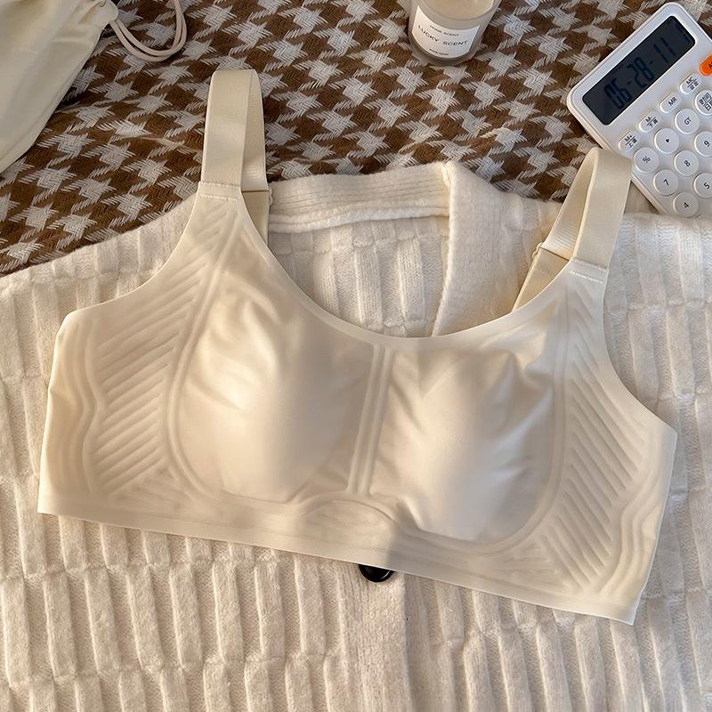 Large Size Women Ultra Thin One Cup Cool Feeling Ultra Thin No Trace Breathable Large Breast and Small Bra