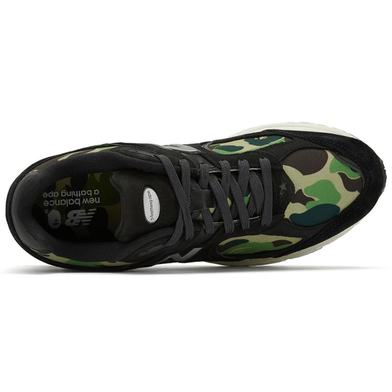 New Balance Кроссовки Bape X 2002R 'Apes Together Strong Black Camo' M2002RBF